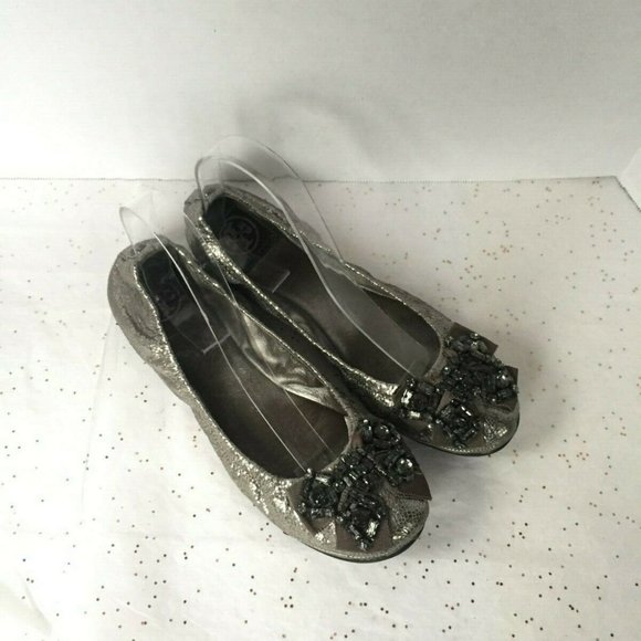 Tory Burch Azalea Silver Bow Flats - 9.5 - Picture 8 of 8